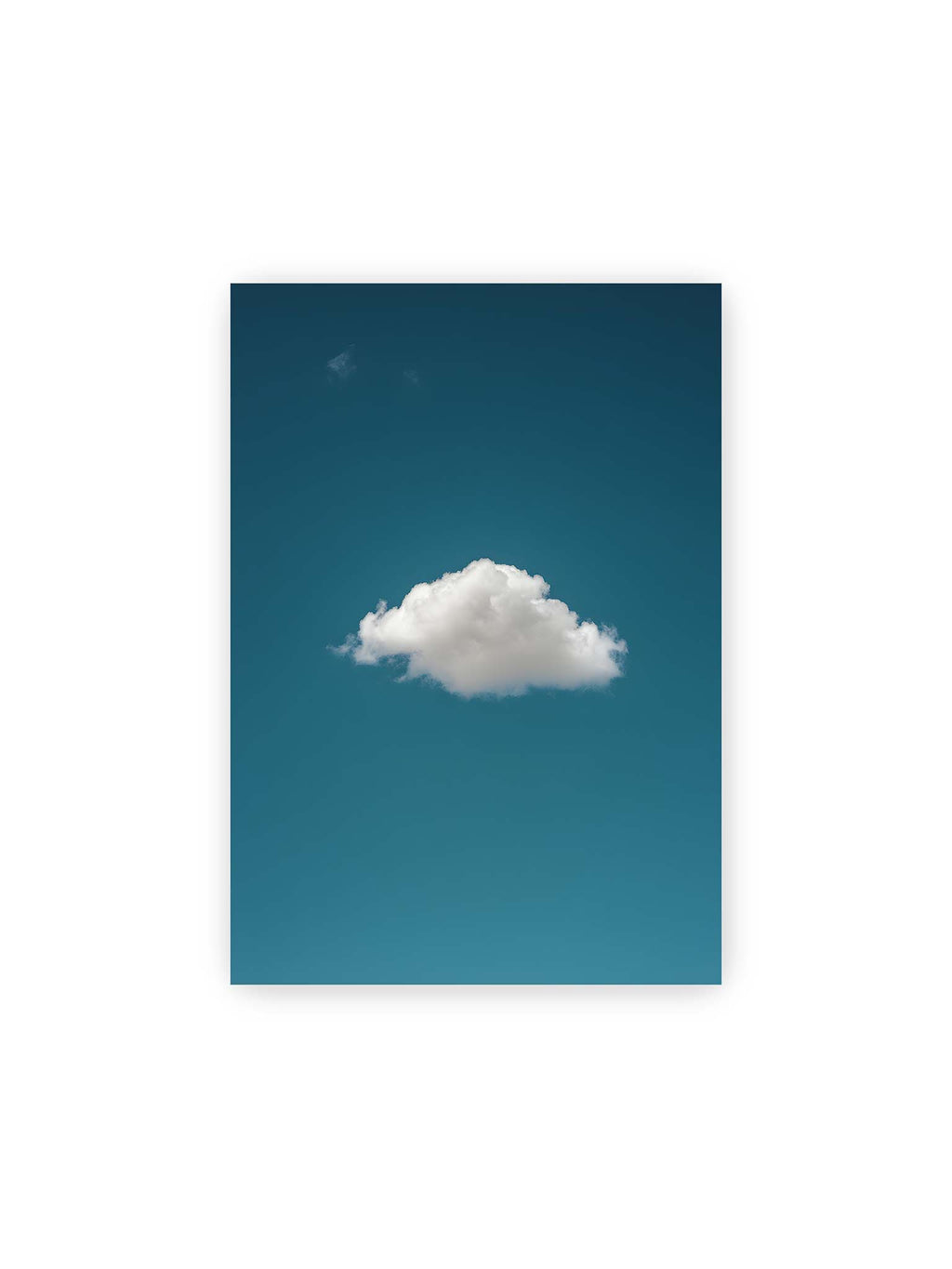21x30 cm – Einzelne weiße Wolke in weiter blauer Himmelsfläche.