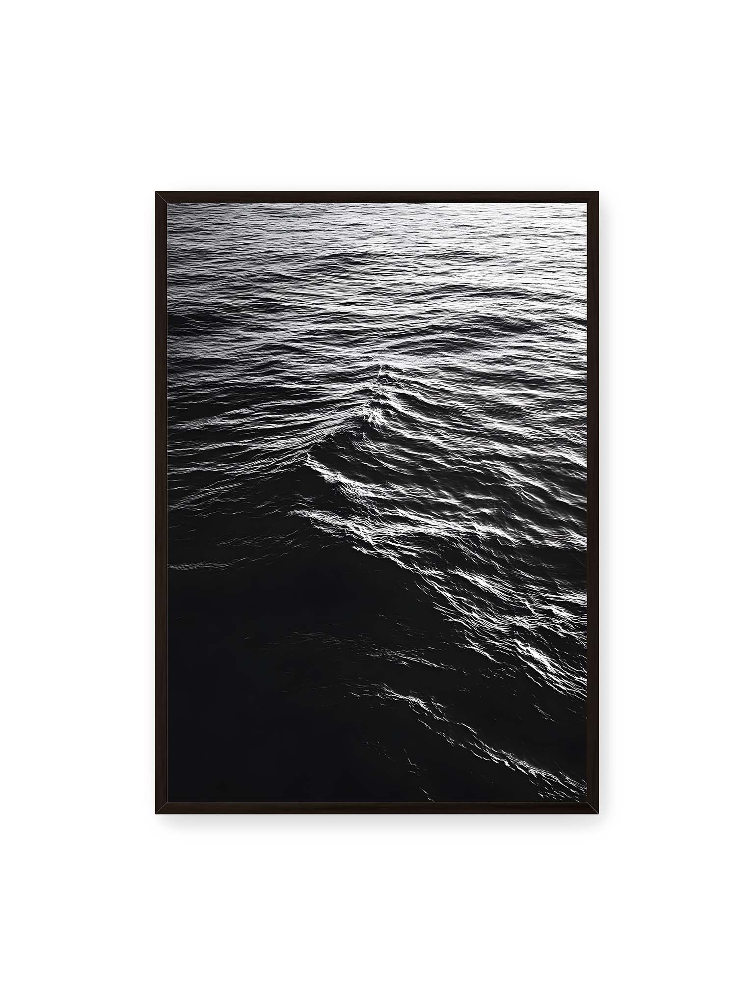 70x100 cm, schwarzer Rahmen – Abstrakte Darstellung der dunklen Ozeanwellen in Schwarzweiß.