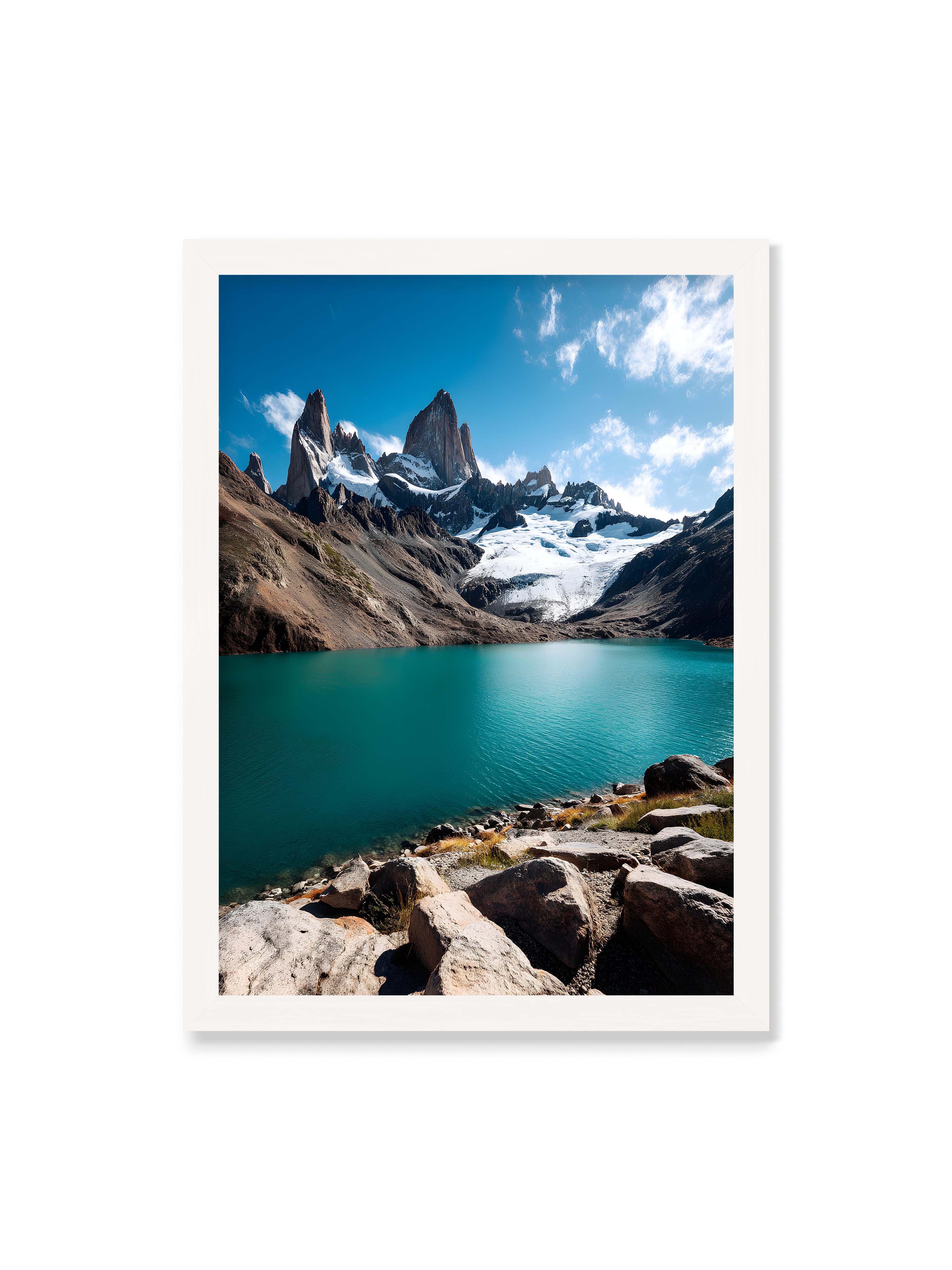 50x70 cm ohne Galerie-Rand mit weißem Rahmen – Schneebedeckte Berggipfel mit kristallklarem See im Vordergrund, unter einem azurblauen Himmel.