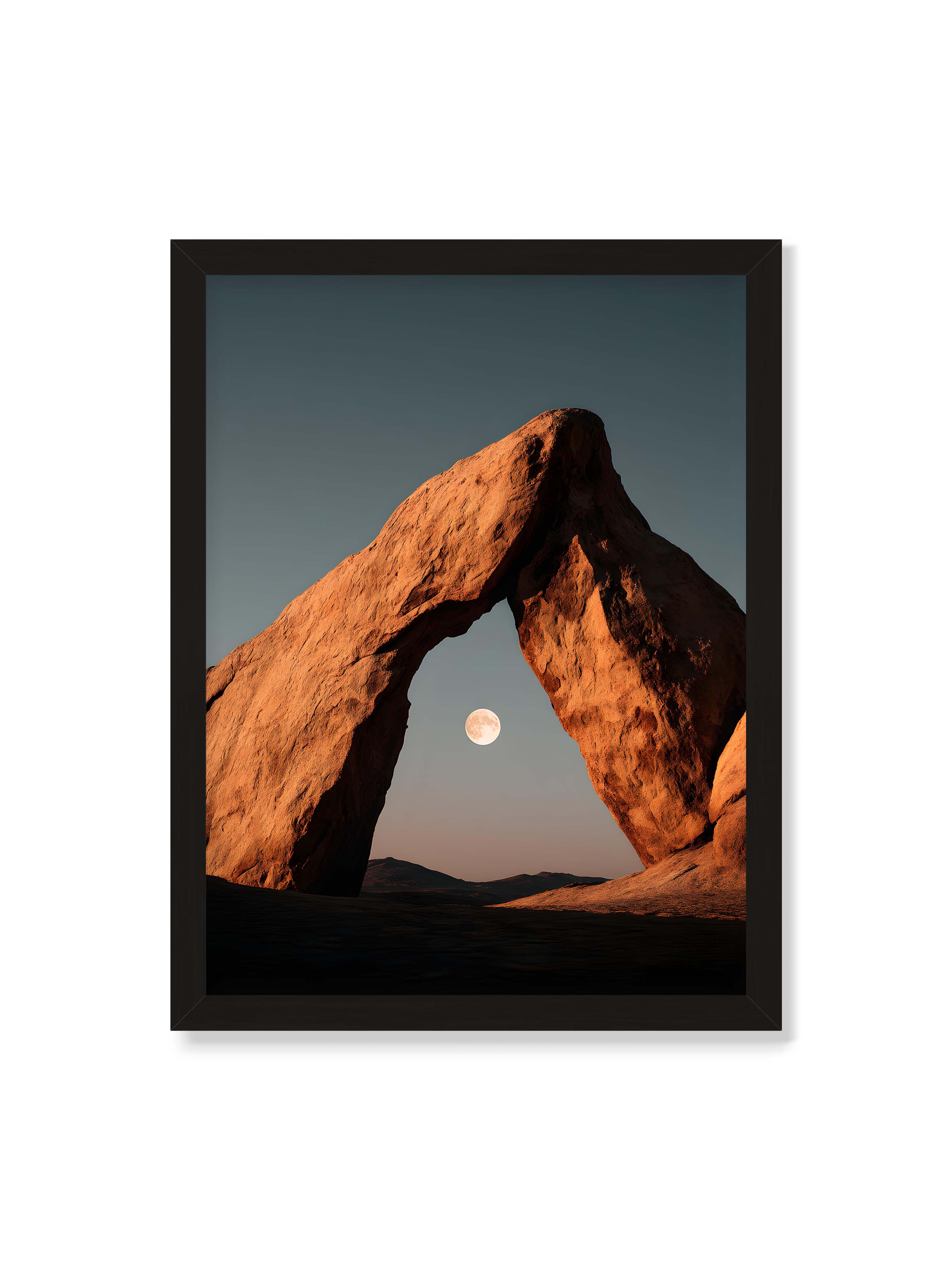 30x40 cm ohne Galerie-Rand mit schwarzem Rahmen – Felsenbogen mit dem Mond im Hintergrund, aufgenommen bei Dämmerung.