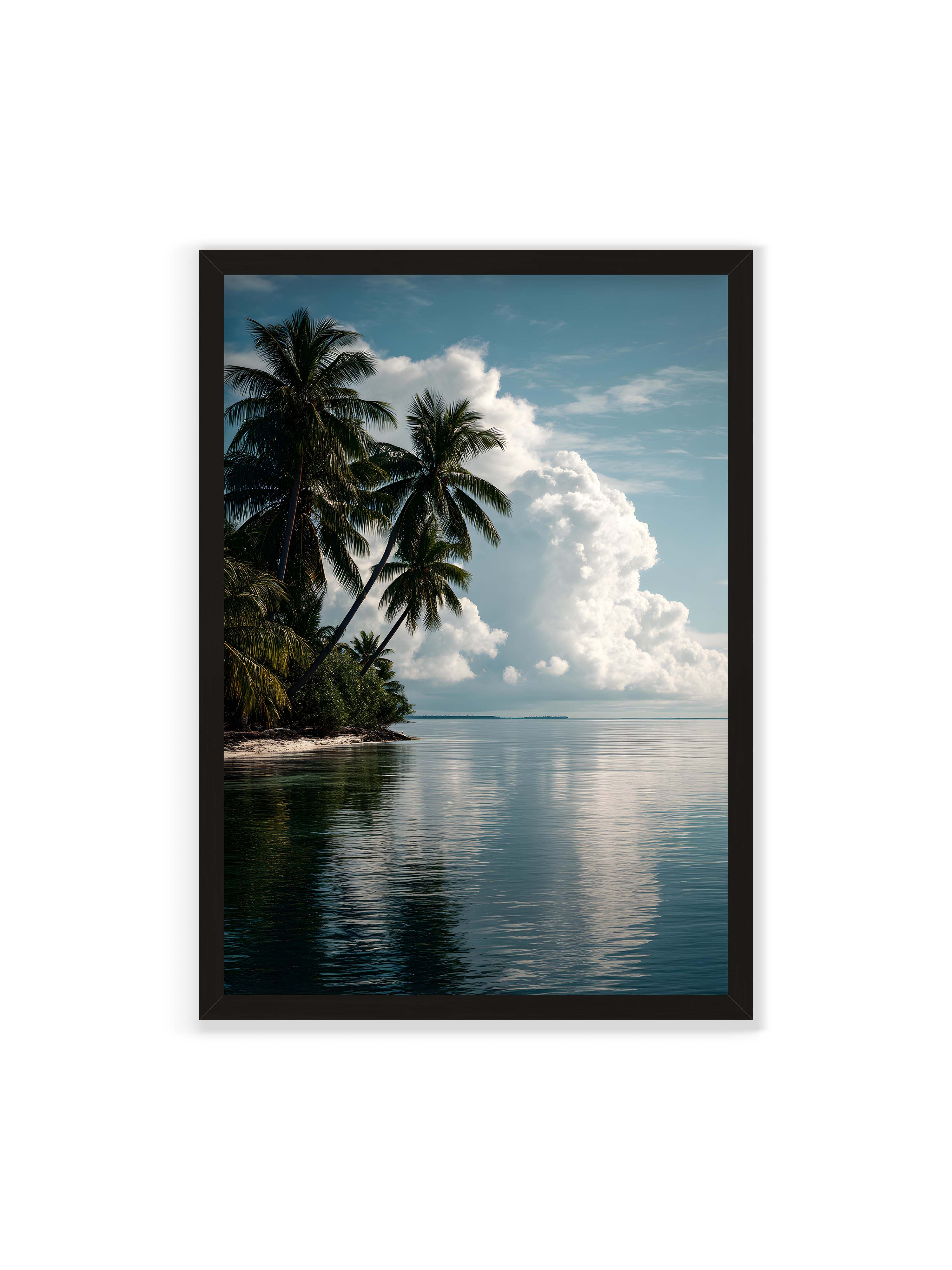 70x100 cm ohne Galerie-Rand mit schwarzem Rahmen – Tropische Küste mit Palmen und Spiegelung des Himmels im ruhigen Wasser.