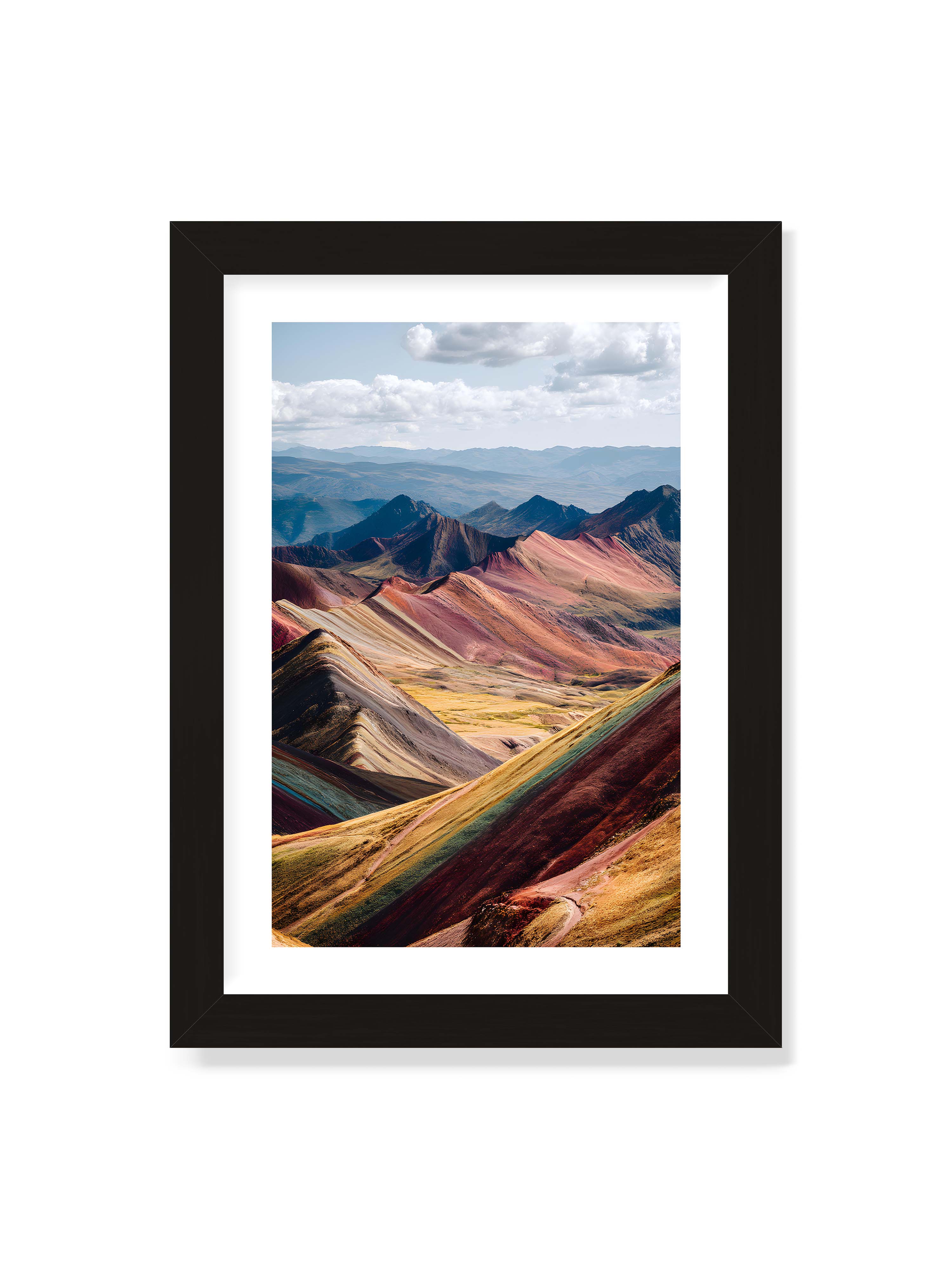 21x30 cm mit weißem Galerie-Rand mit schwarzem Rahmen – Berge in leuchtenden Farben und Schichten, die das Licht reflektieren und eine majestätische Szenerie schaffen.