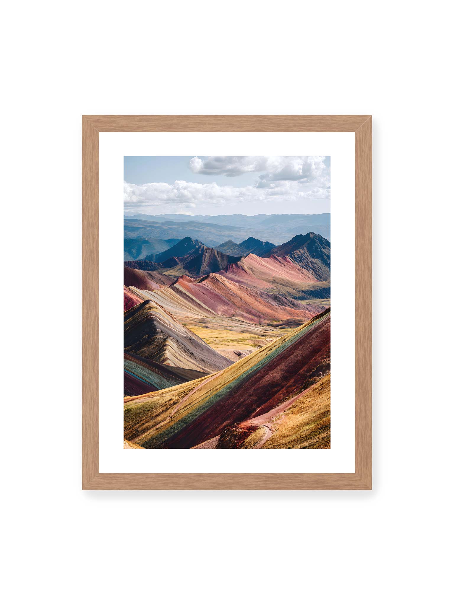30x40 cm, weißer Galerie-Rand, Eichenrahmen – Berglandschaft in Peru in leuchtenden Farben und Schichten, die das Licht reflektieren und eine majestätische Szenerie schaffen.