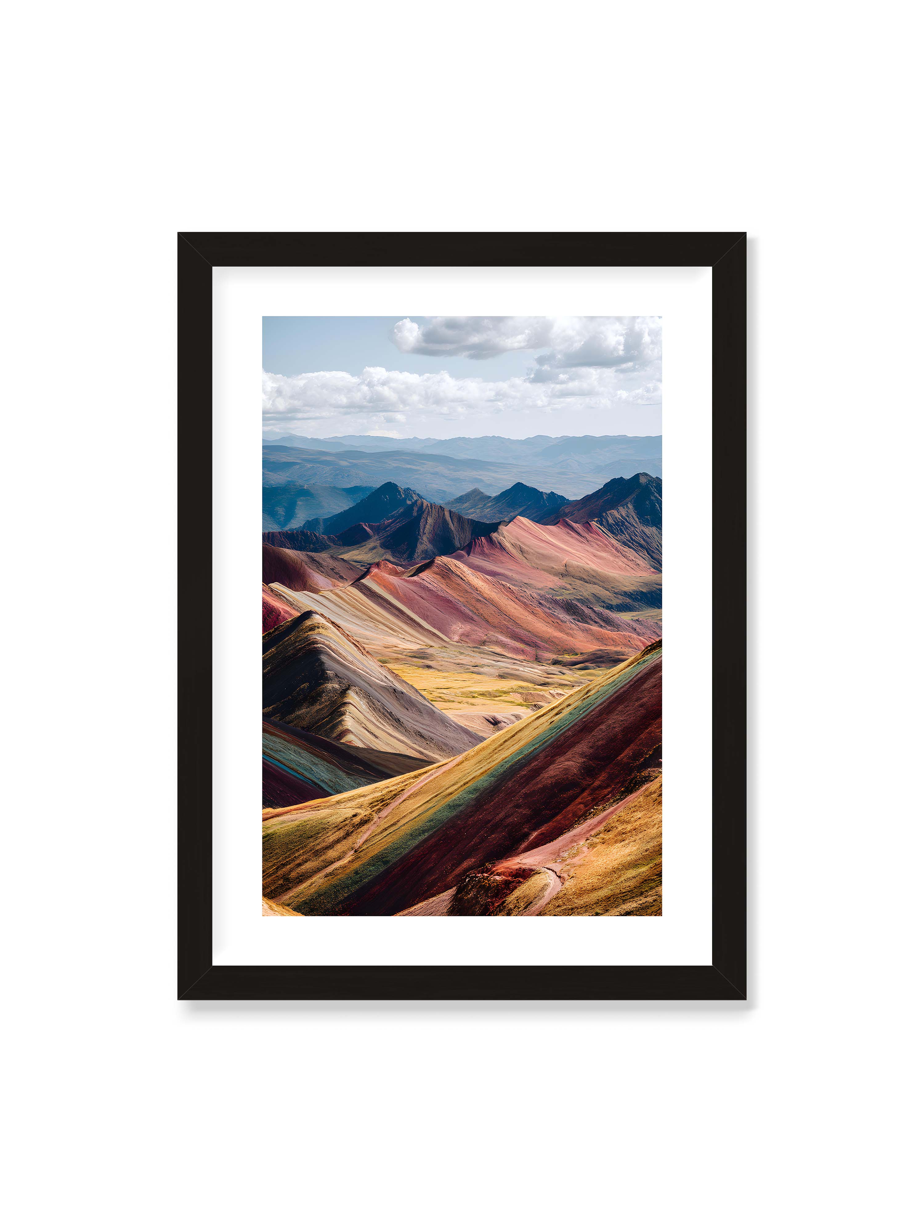 50x70 cm mit weißem Galerie-Rand mit schwarzem Rahmen – Berge in leuchtenden Farben und Schichten, die das Licht reflektieren und eine majestätische Szenerie schaffen.