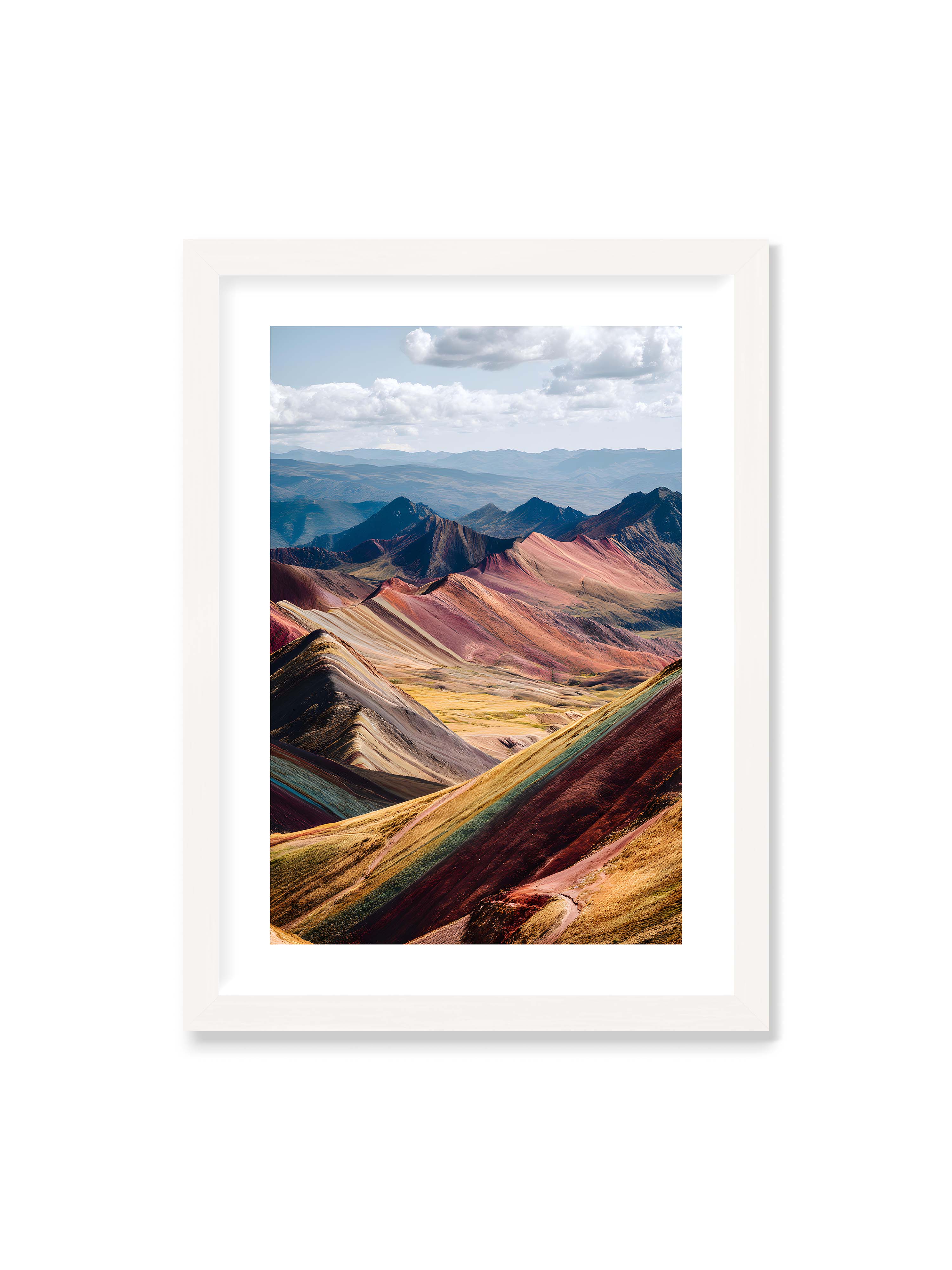 50x70 cm mit weißem Galerie-Rand mit weißem Rahmen – Berge in leuchtenden Farben und Schichten, die das Licht reflektieren und eine majestätische Szenerie schaffen.