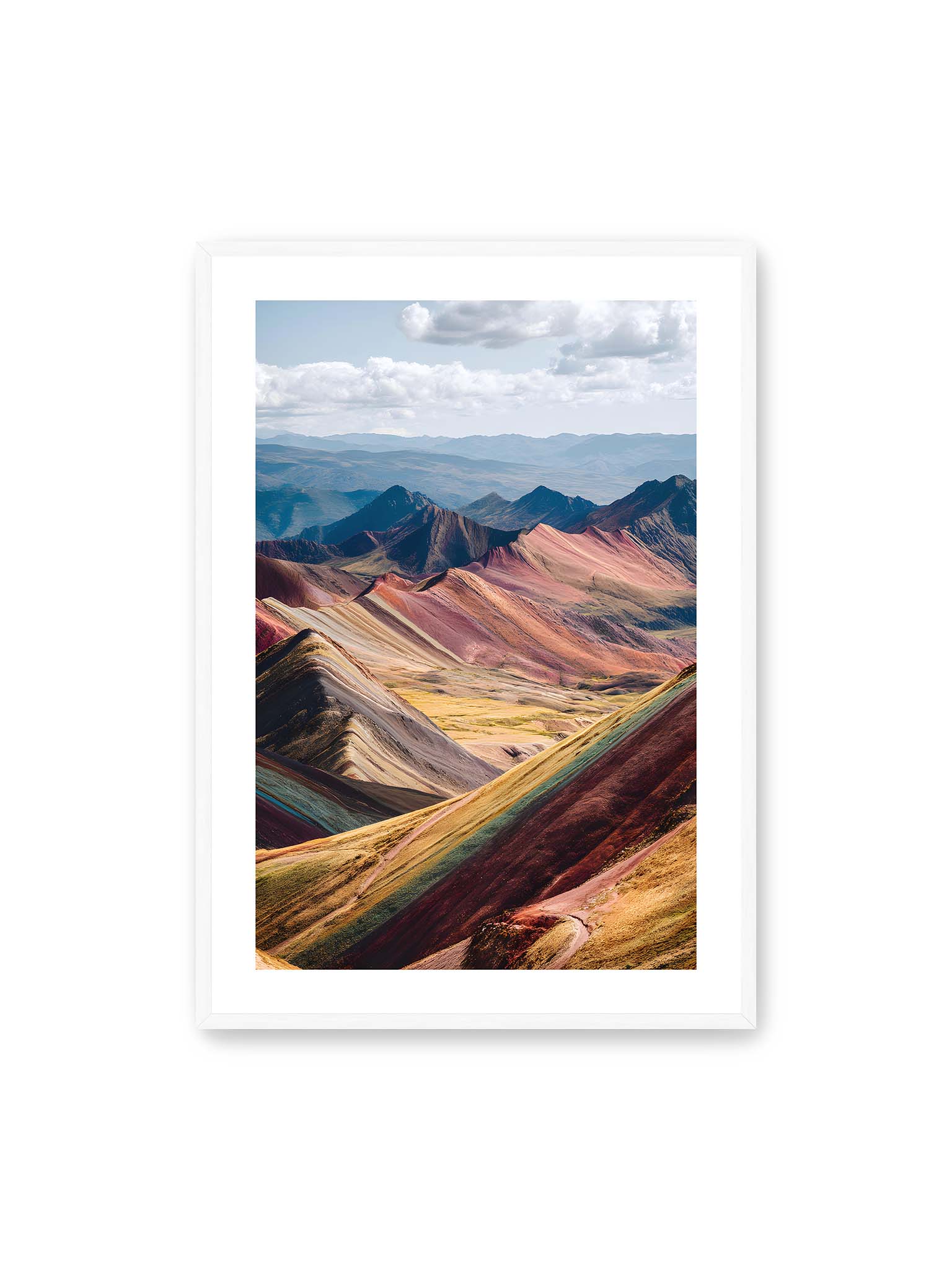 70x100 cm, weißer Galerie-Rand, weißer Rahmen – Berglandschaft in Peru in leuchtenden Farben und Schichten, die das Licht reflektieren und eine majestätische Szenerie schaffen.