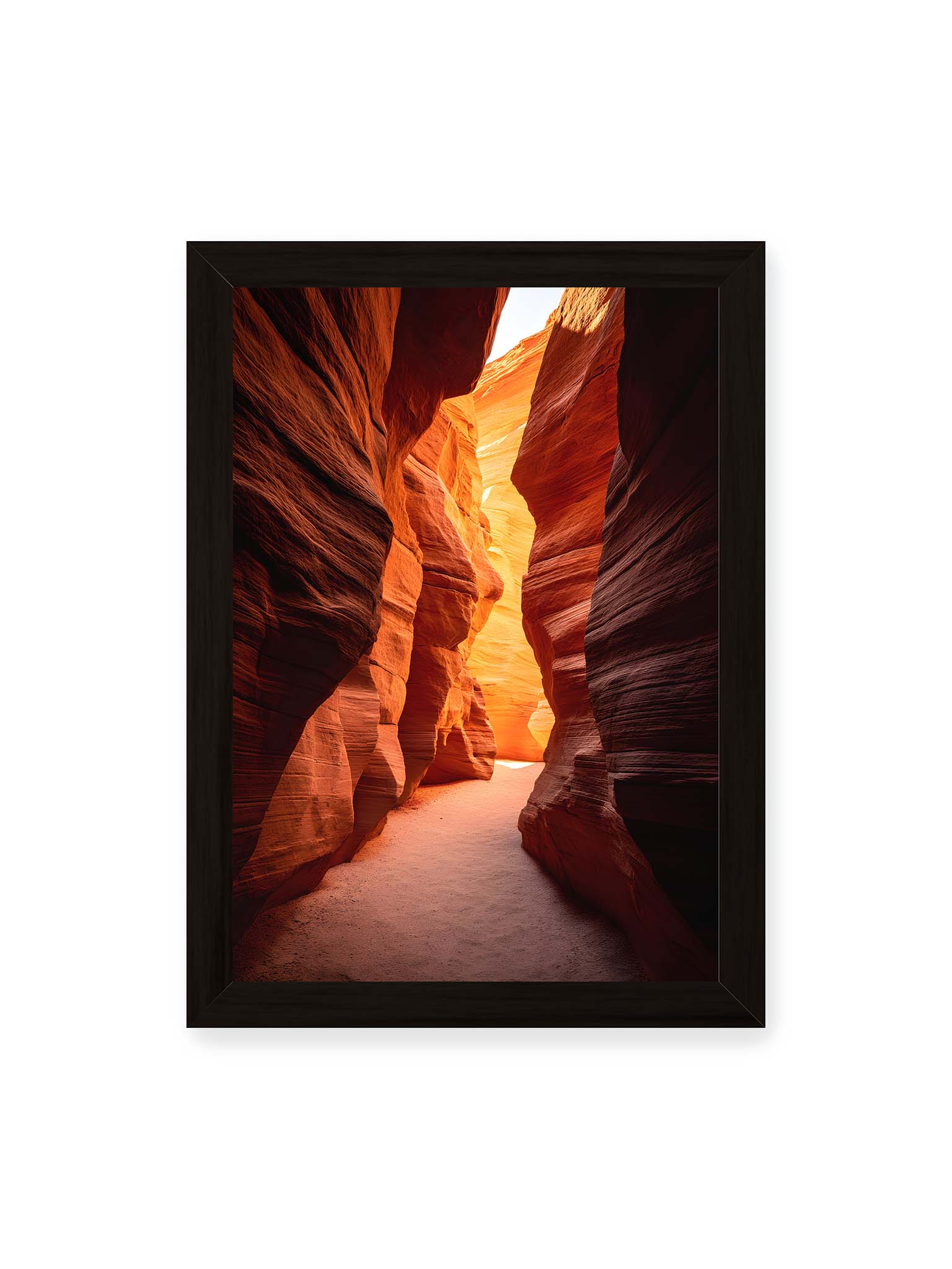21x30 cm, schwarzer Rahmen – Antelope Canyon Arizona mit goldenen Lichtreflexionen auf orangeroten Sandsteinfelsen.
