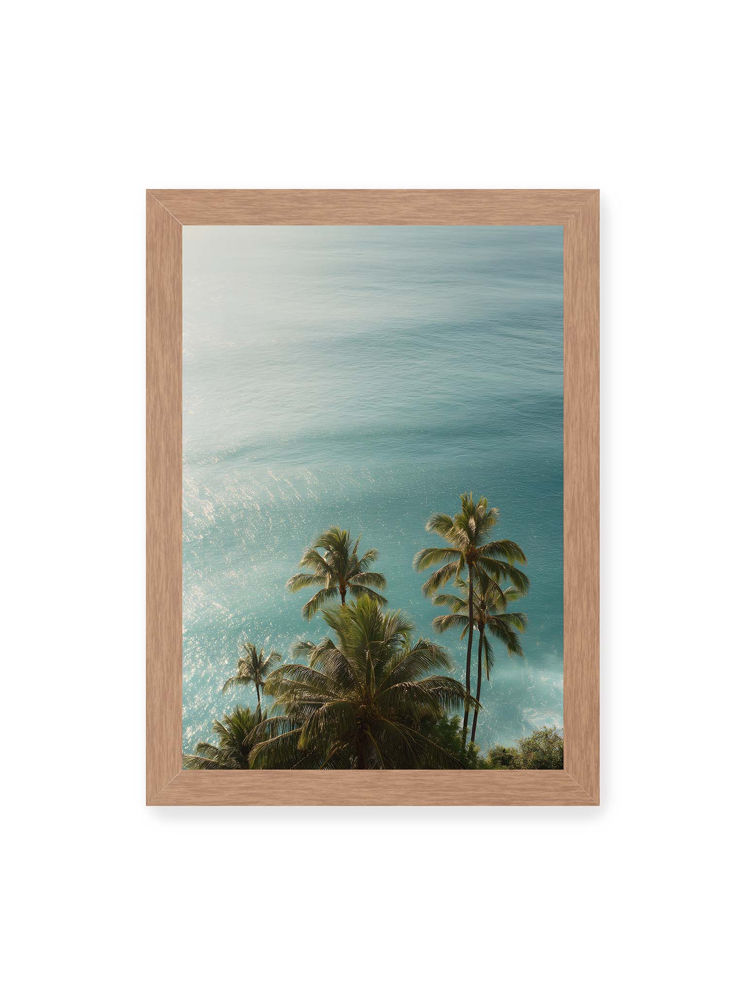 21x30 cm, Eichenrahmen – Palmen vor schimmerndem, türkisfarbenem Meer mit sanftem Licht und ruhiger Wasseroberfläche.